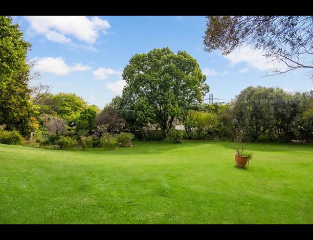 5 BEDROOM HOUSE FOR SALE IN BRYANSTON